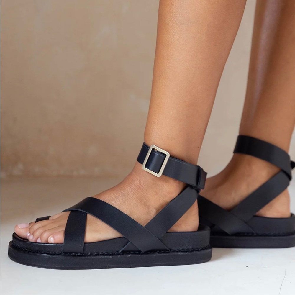 Liberté Bronte Sandal -Black US 9